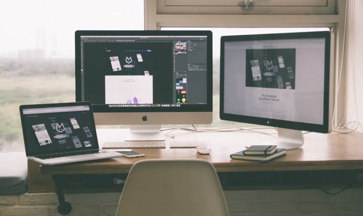 Desktop sharing hub