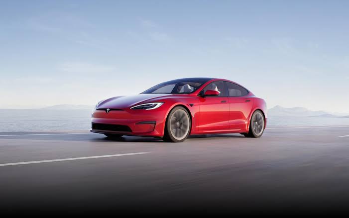 Full self-driving program: Tesla enables access of beta software to more drivers