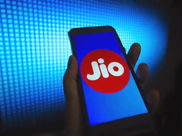 Cyber frauds: Raliance Jio cautions customers