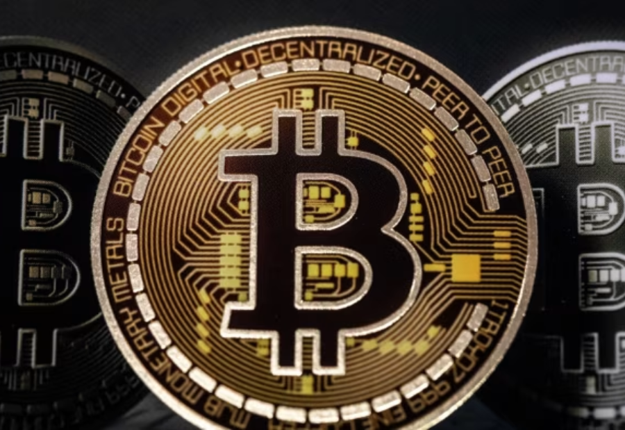 Bitcoin sinks to $40,000, the lowest valuation since ETF launch