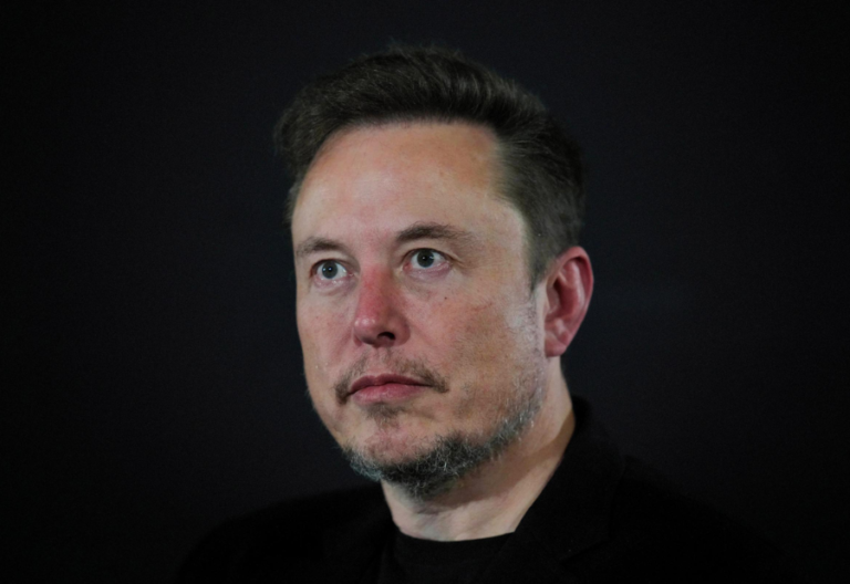 First brain-chip patient playing online chess demonstrated by Musk's Neuralink