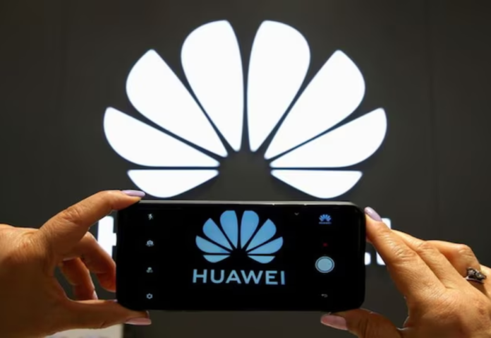 Huawei of China introduces a new line of intelligent driving software