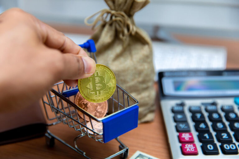 Cryptocurrencies Revolutionizing E-Commerce and Digital Payments