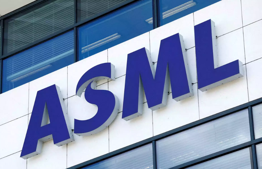 Former CEO of ASML predicts US-China semiconductor war will go on