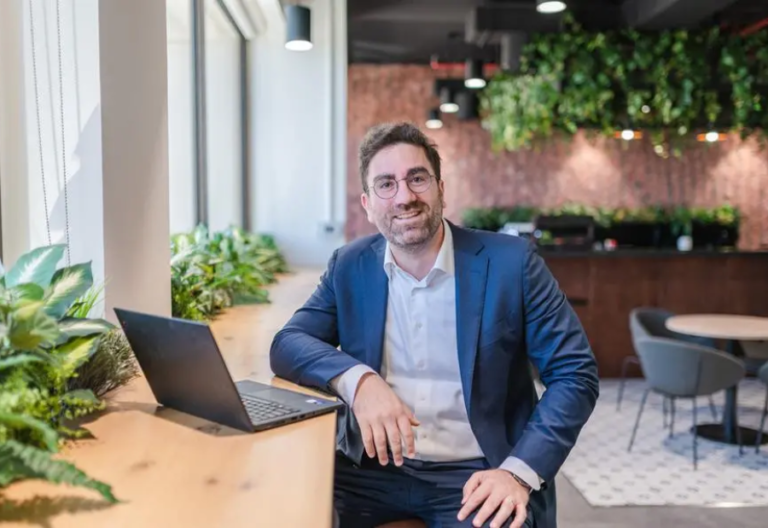 GCC eyes early lead in global AI race