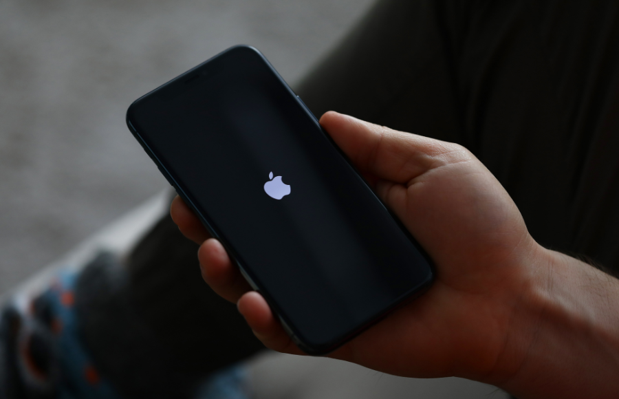 Apple Unveils 'Age Assurance' Tech Amid Social Media Debate-