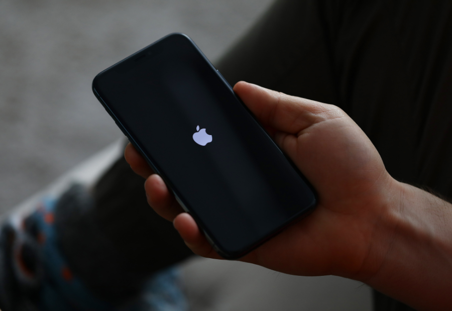 Apple Unveils 'Age Assurance' Tech Amid Social Media Debate-
