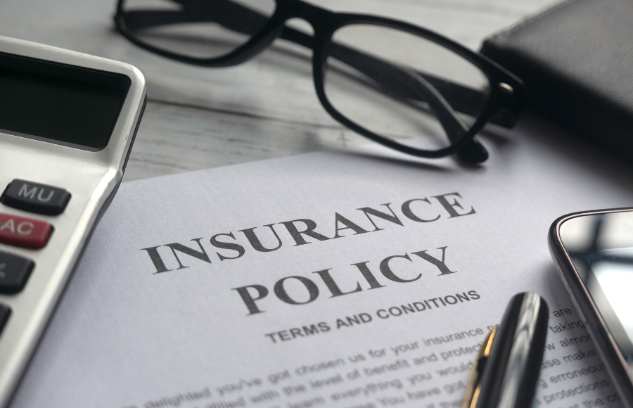Cyber Fraud : Mumbai Senior Citizen Loses ₹1.01 Crore in Fake Max Life Insurance Scam