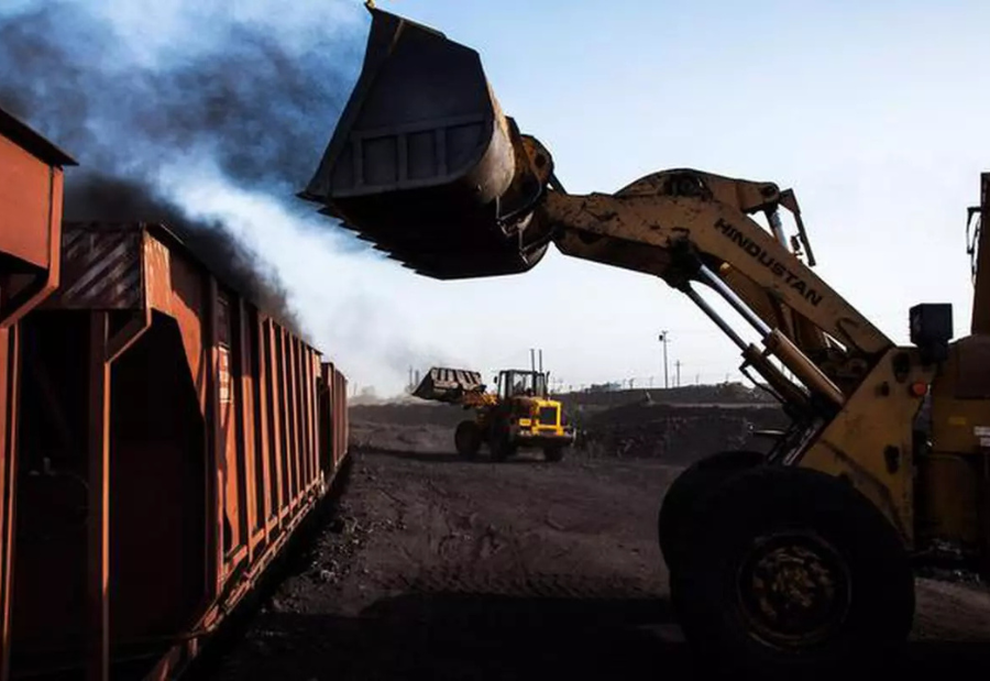 Coal India signed (MOU) with IIT Hyderabad for R&D in clean coal technology