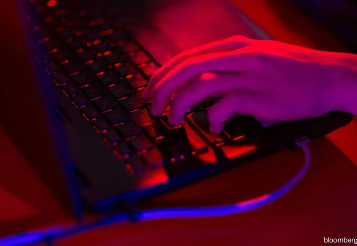 Hackers targeting Australia's major pension funds in coordinated attacks