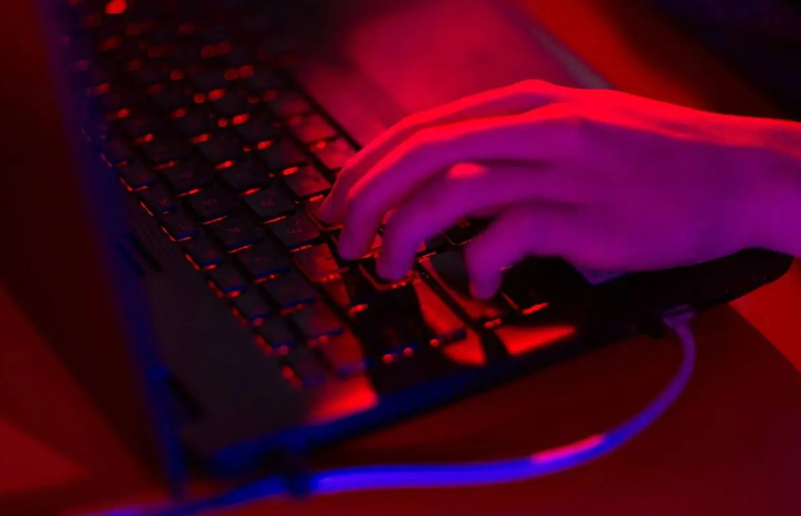 Hackers targeting Australia's major pension funds in coordinated attacks