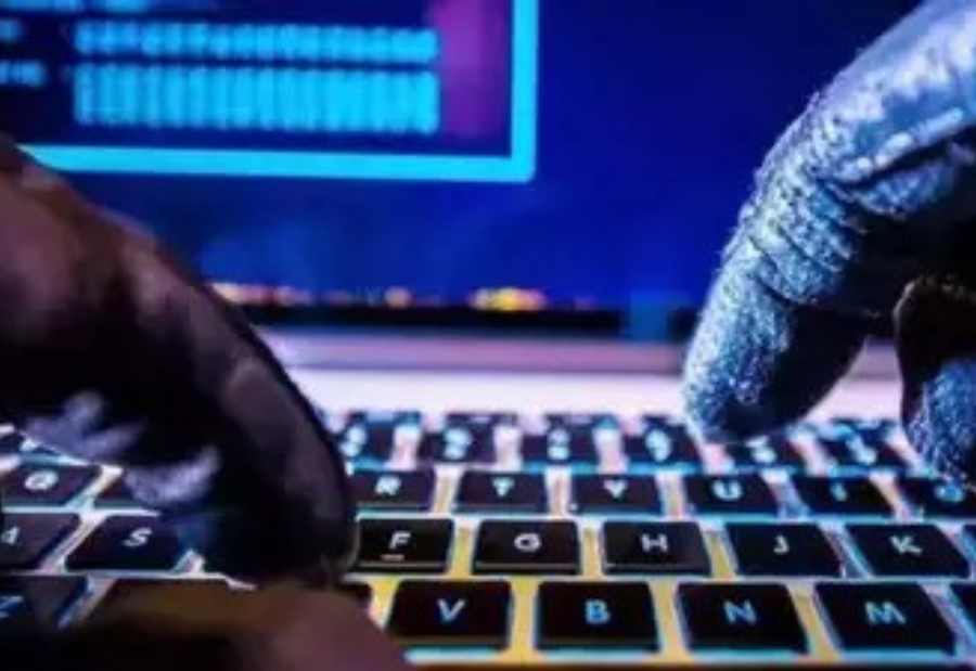 Cybercrime police arrested two persons for operating fake call centre