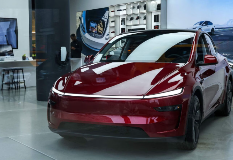 Tesla Refunds Early Model 3 Bookings, Signaling Imminent India Launch