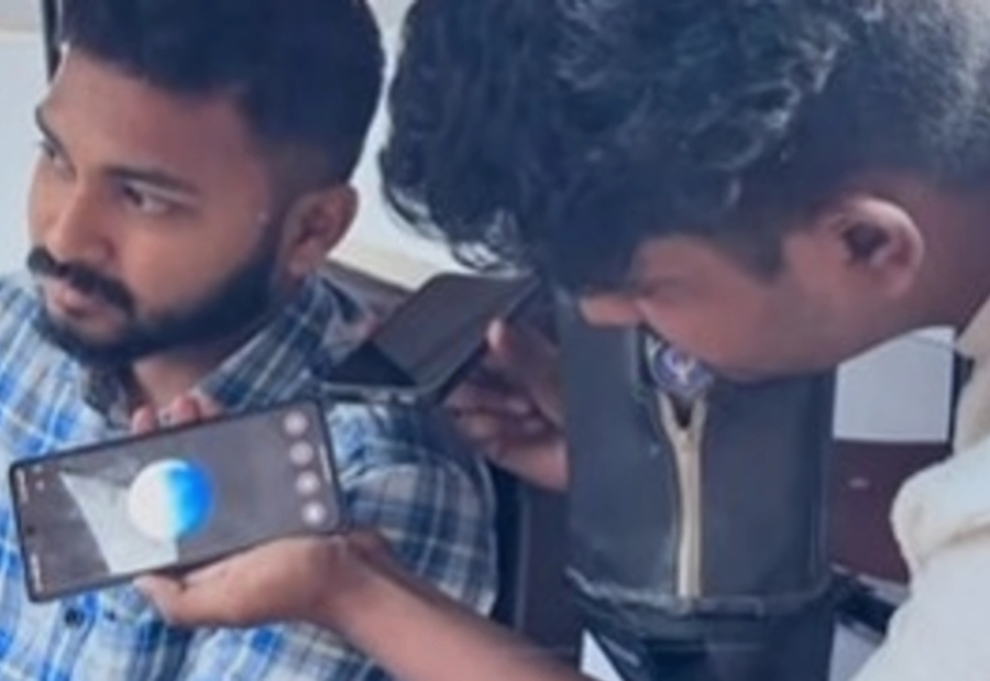 AI Helps Bengaluru Youth Negotiate Auto Fare, Breaks Language Barriers with ChatGPT