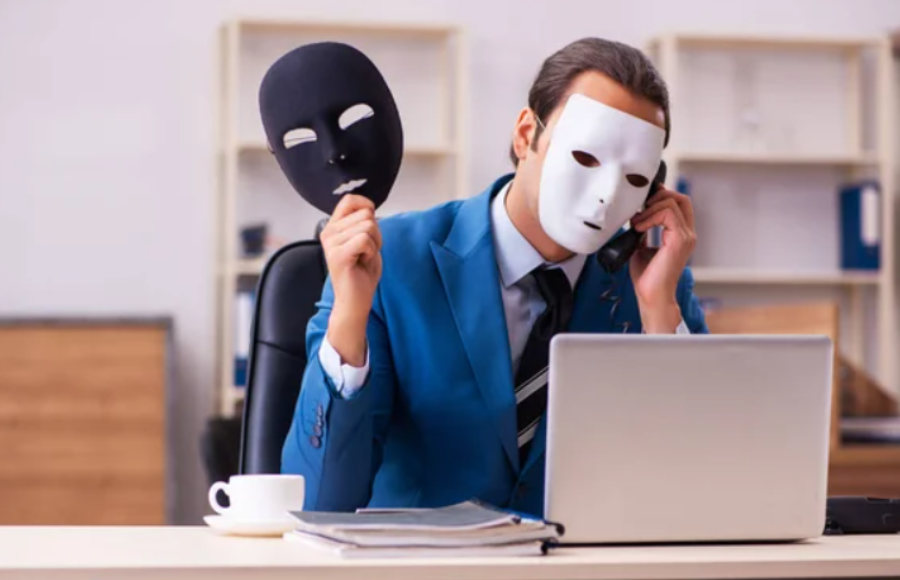 Tech Trouble in Nagpur: 7 Employees Accused of Rs 4.83 Crore Refund Scam