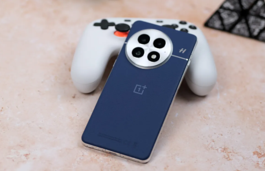 OnePlus 13 Moves Ahead with Android 16: Second Beta Now Available for Developers