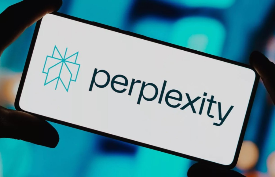 Perplexity AI Lands on WhatsApp: Smarter Chats Now Just a Text Away