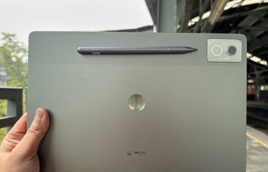 Moto Pad 60 Pro: A Polished Performer with a Modest Price Tag