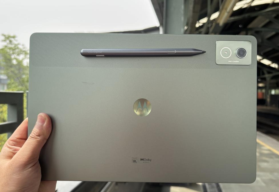 Moto Pad 60 Pro: A Polished Performer with a Modest Price Tag