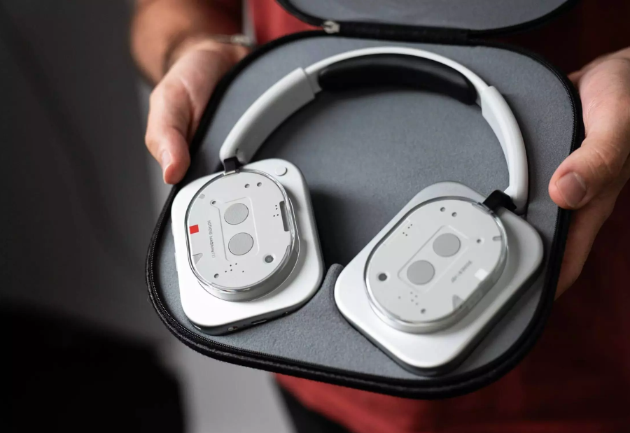 Nothing Launches Headphone (1) with Premium Design at ₹21,999