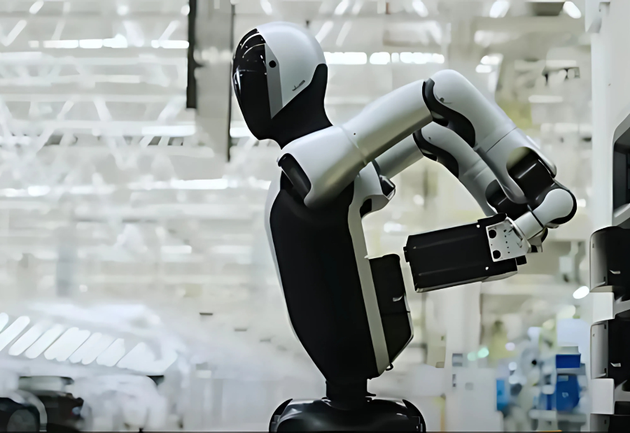 Chinese Firm Unveils Walker S2: World's First Humanoid Robot to Autonomously Change Its Battery