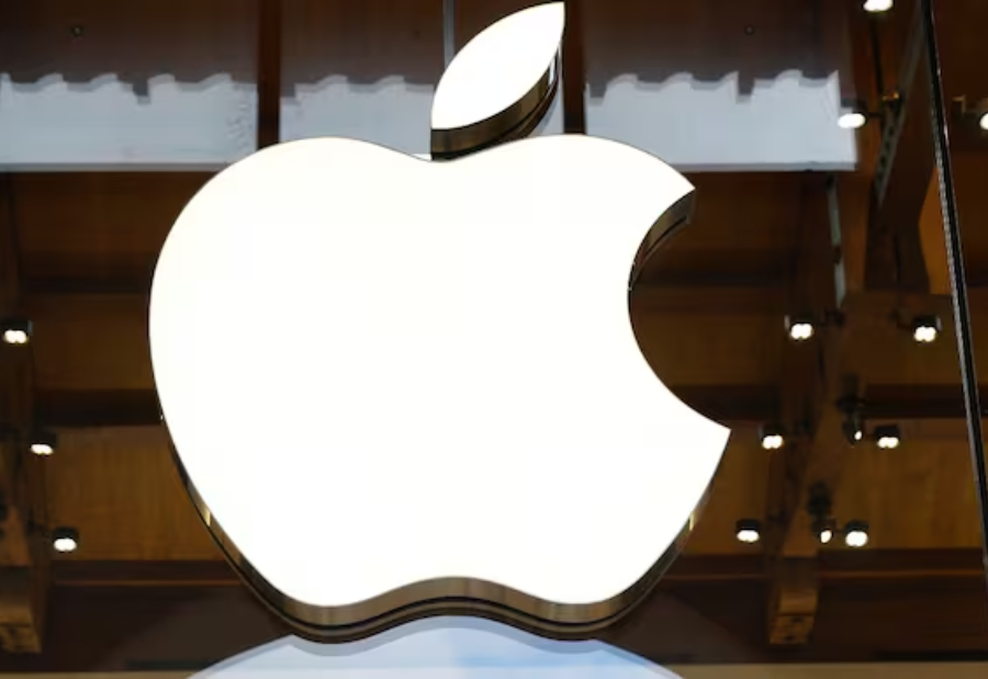Apple Expects Tariff Costs to Reach $1.1 Billion in Next Quarter