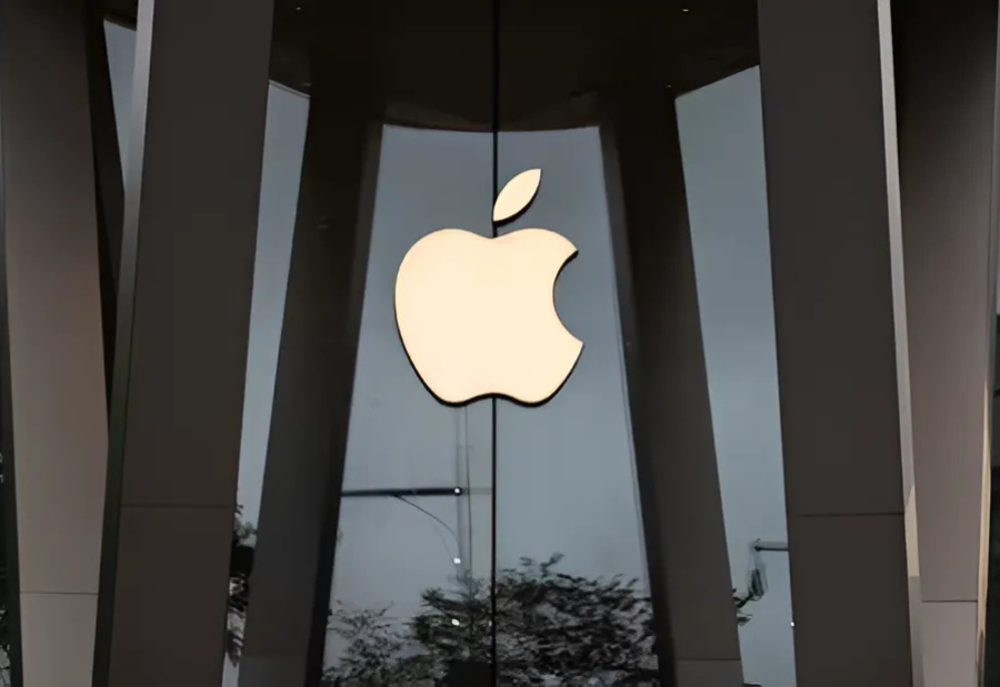 Apple Developing ChatGPT-Style AI as It Races to Catch Up