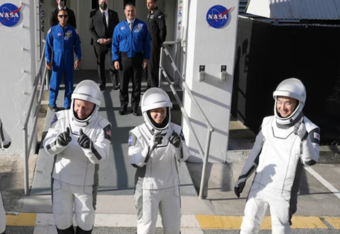 SpaceX Crew Reaches International Space Station in Just 15 Hours SpaceX Crew Reaches International Space Station in Just 15 Hours