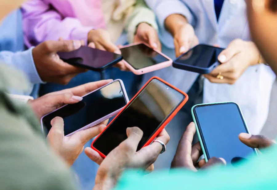 India’s Smartphone Shipments Grow 7 to 8 % in June Quarter