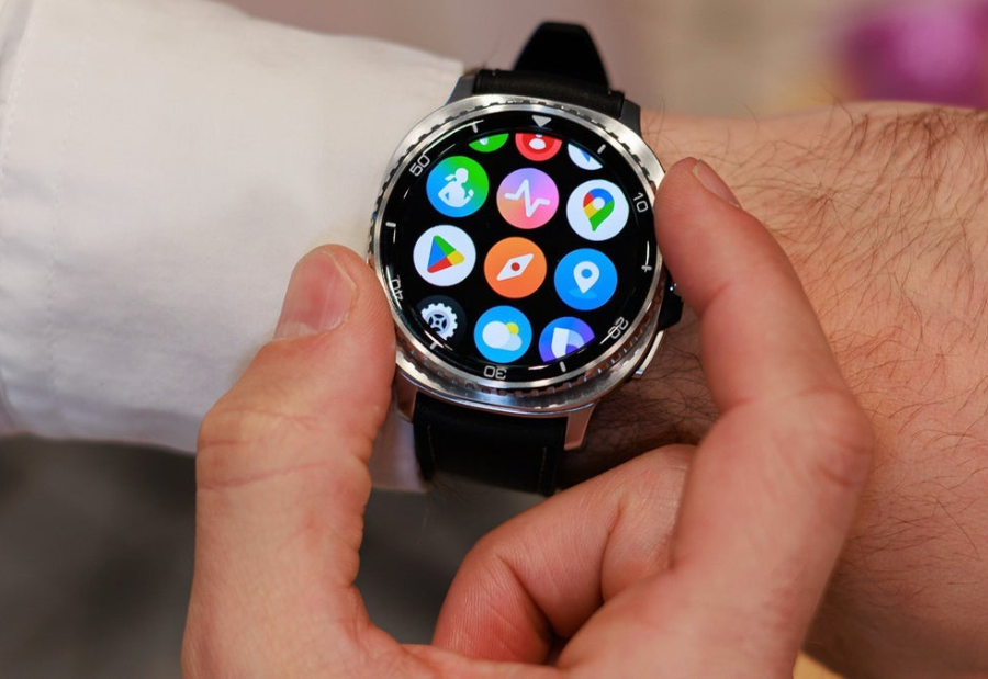 Samsung Calls Rival Smartwatch Chips Weak Amid Battery Life Debate