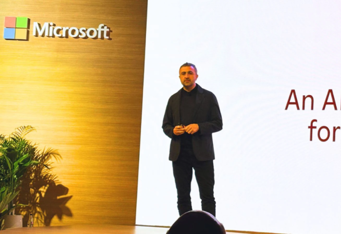 Microsoft AI Chief Warns Against Illusion of Conscious Artificial Intelligence