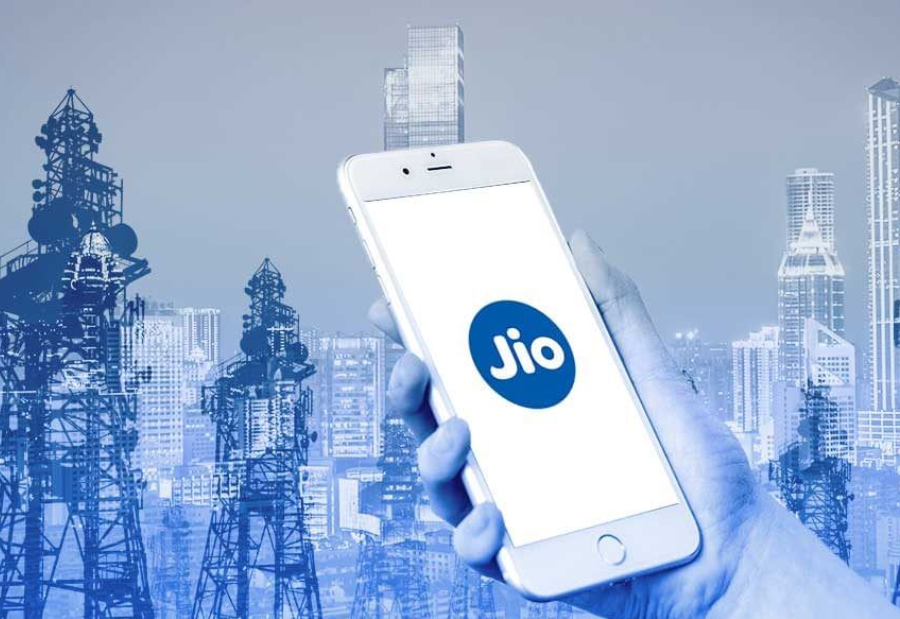 Tezpur University Honours Reliance Jio For Advancing Digital Growth In Assam