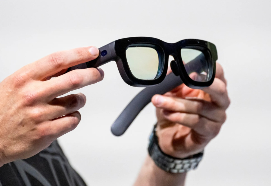 Meta Plans to Launch Hypernova Smart Glasses with Display at Lower Price Point