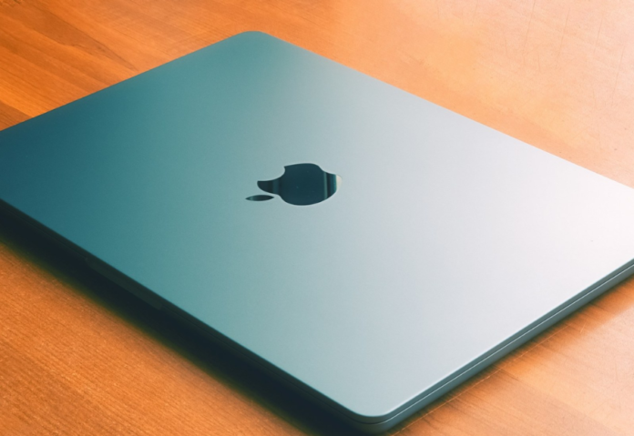 Apple Moves iPhone 8 Plus And MacBooks With Touch Bar To Vintage And Obsolete List Apple Moves iPhone 8 Plus And MacBooks With Touch Bar To Vintage And Obsolete List