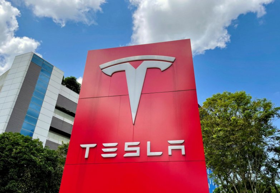Tesla Shares Soar 8% After Elon Musk Buys $1 Billion Stake