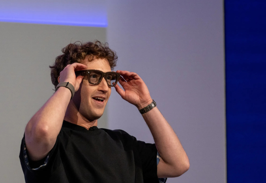 Mark Zuckerberg blames Wi Fi after Meta Ray Ban smart glasses face glitches during live demo
