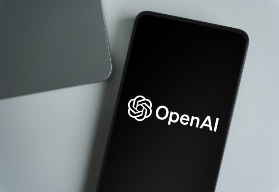 OpenAI Ramps Up Hiring from Apple as Hardware Projects Accelerate