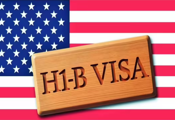 H-1B Visa Fee Hike Prompts Citibank, JPMorgan, Goldman Sachs to Expand GCC Operations in India