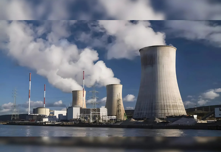 Iran and Russia Sign $25 Billion Deal to Build Nuclear Power Plants
