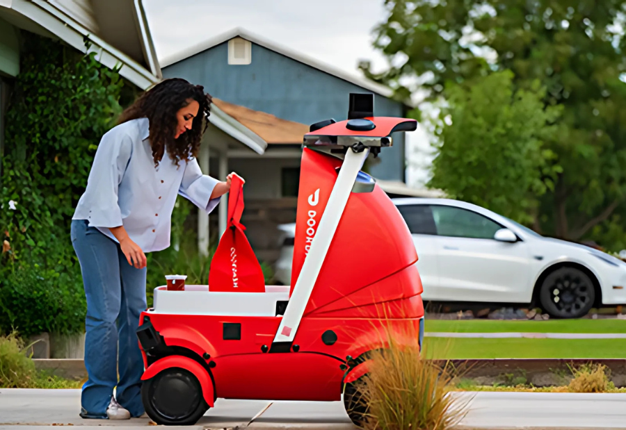 DoorDash Introduces Dot, Its Autonomous Robot to Deliver Food and Packages
