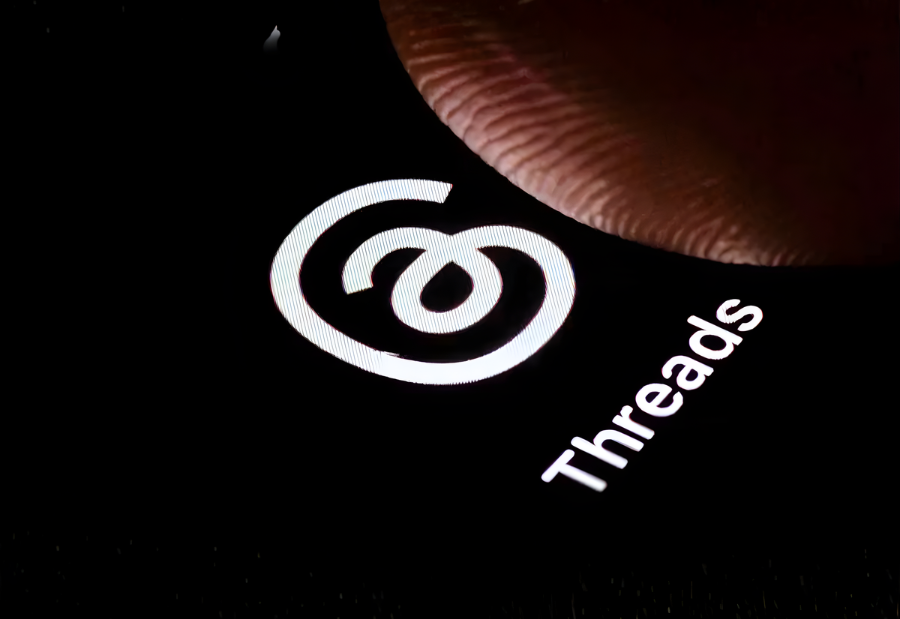 Threads adds group chats and rolls out messaging in the EU