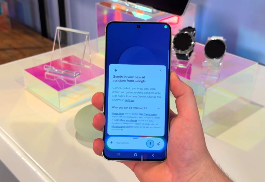Galaxy phones and tablets can now summarize webpages with Google’s Gemini