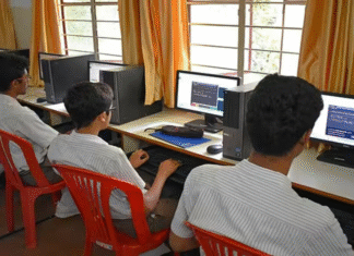 Delhi Police holds major cybercrime awareness session across more than 1,000 schools Delhi Police holds major cybercrime awareness session across more than 1,000 schools