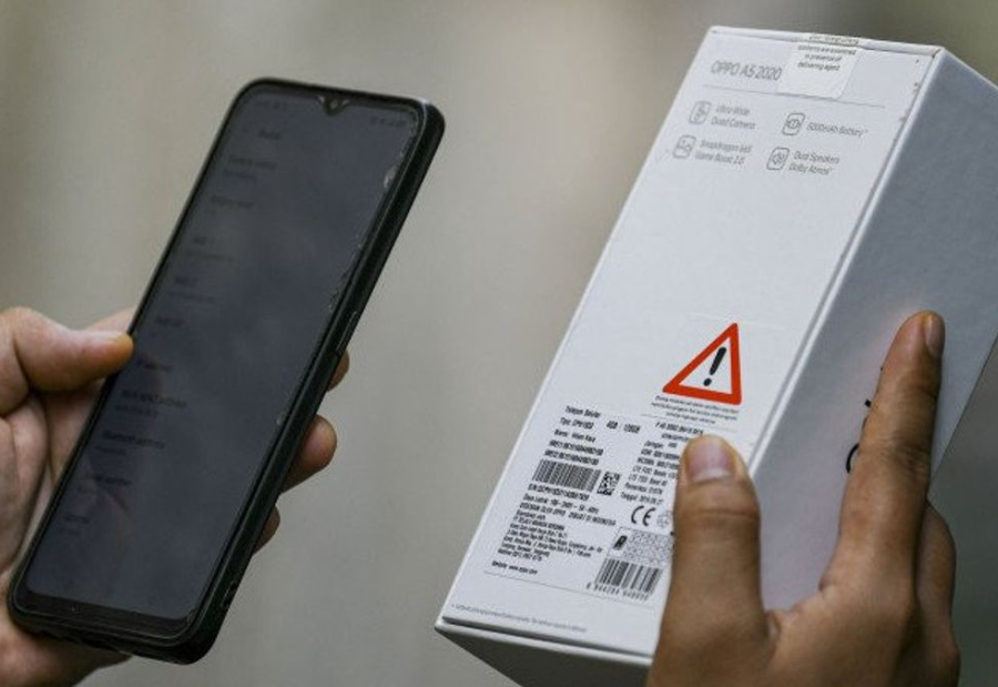 Illegal IMEI tampering unit uncovered in Delhi during major cybercrime crackdown