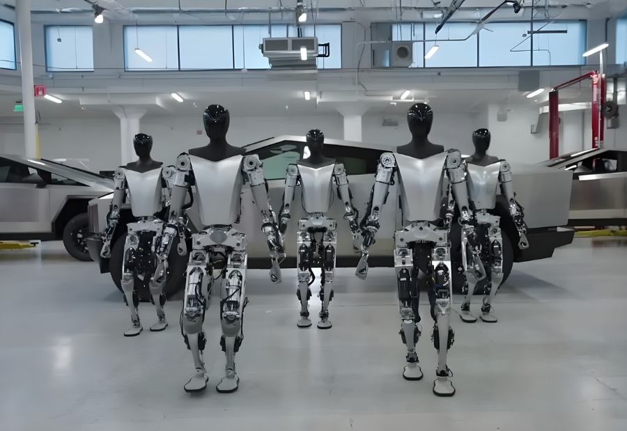 Tesla shows new progress as Optimus robot demonstrates running ability