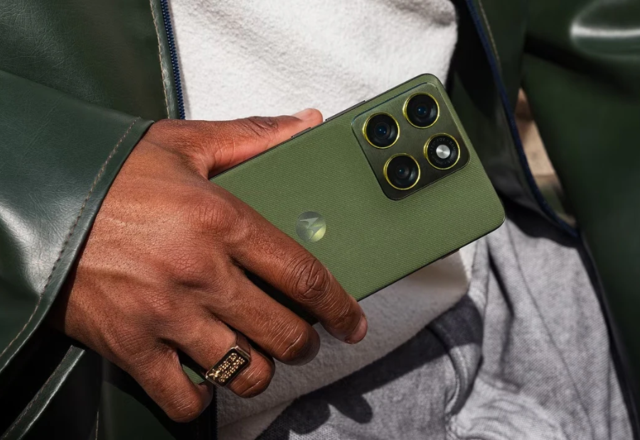 Motorola Edge 70 to debut in India on December 15 with Snapdragon 7 Gen 4