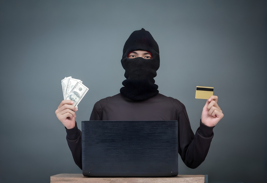 Ghaziabad bank staff held for siphoning over Rs 64 lakh from customer accounts