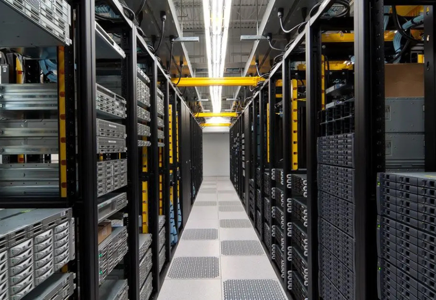 AI data centres turn waste heat into clean energy for campuses and homes