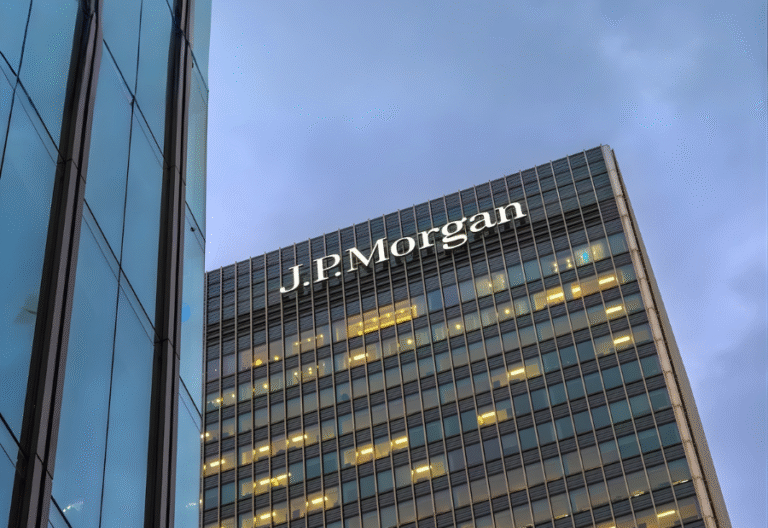JPMorgan set to take over Apple Card as Goldman exits consumer lending