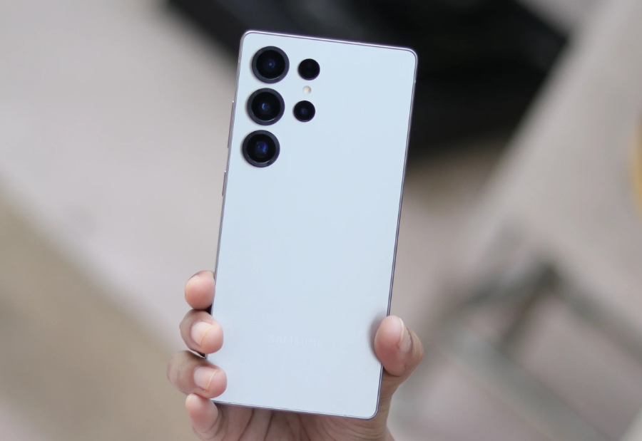 Qualcomm hints Snapdragon chips will power most Samsung Galaxy S26 models